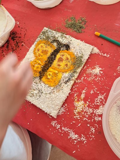 Zajęcia plastyczne - mozaiki z artykułów spożywczych